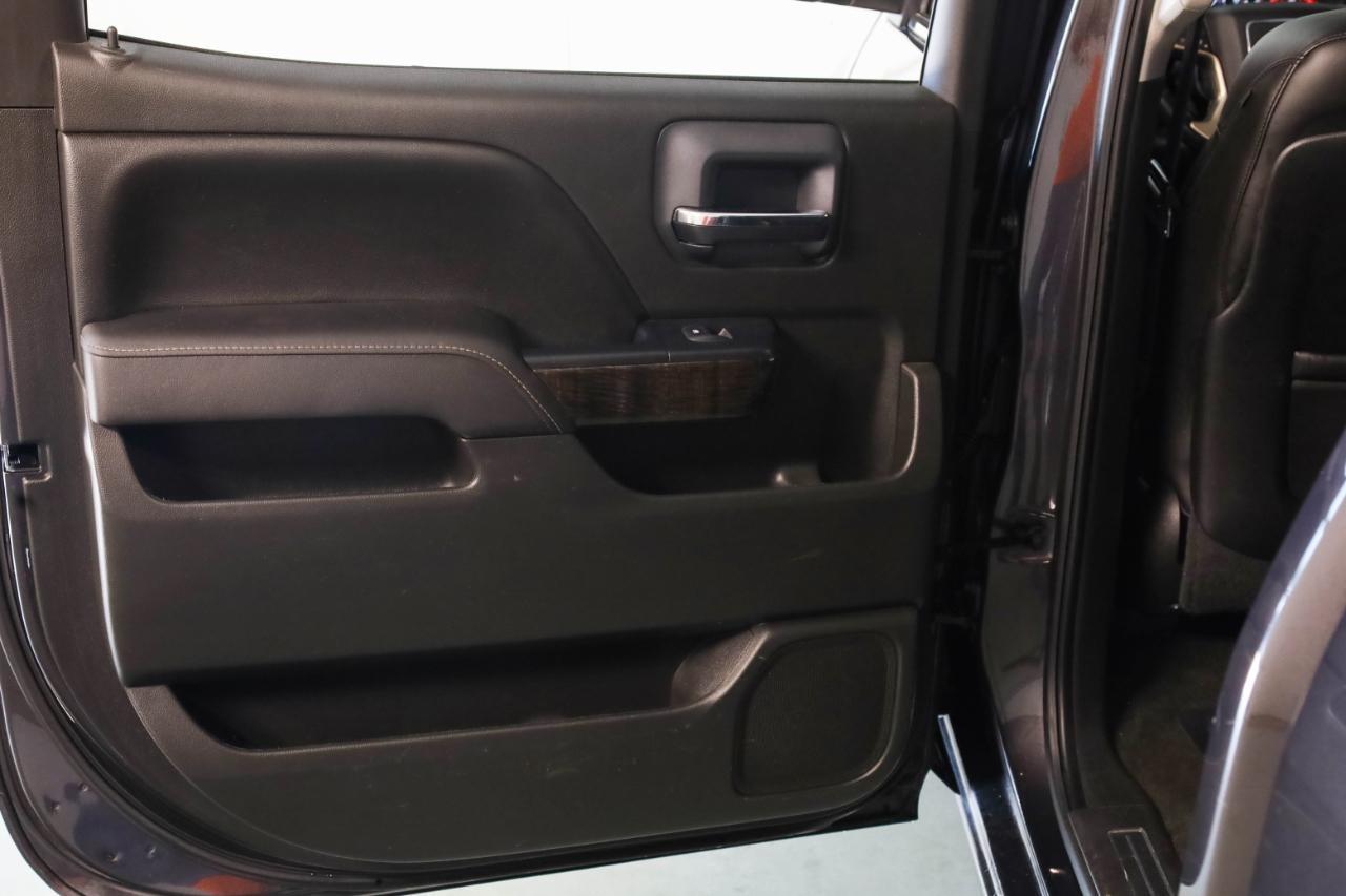 GMC Sierra 1500 4WD Crew Cab 143.5" Denali 2015