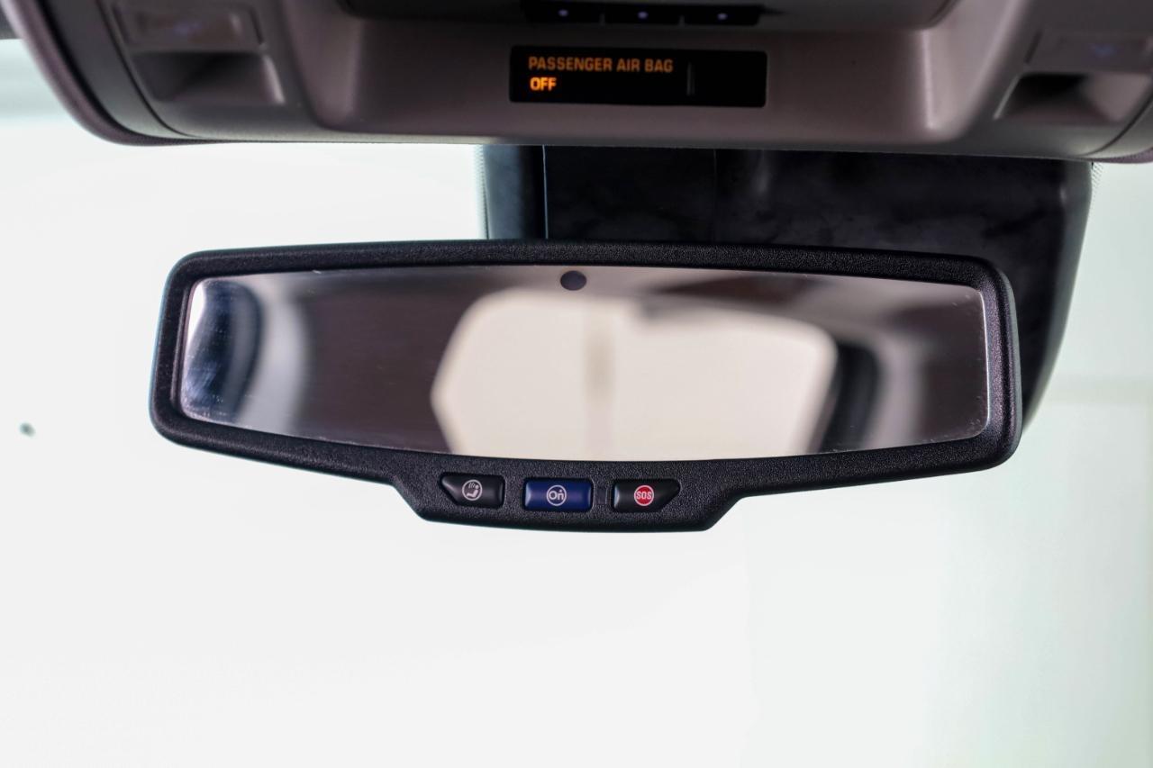 GMC Sierra 1500 4WD Crew Cab 143.5" Denali 2015