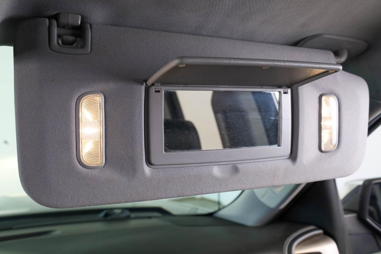 GMC Sierra 1500 4WD Crew Cab 143.5" Denali 2015