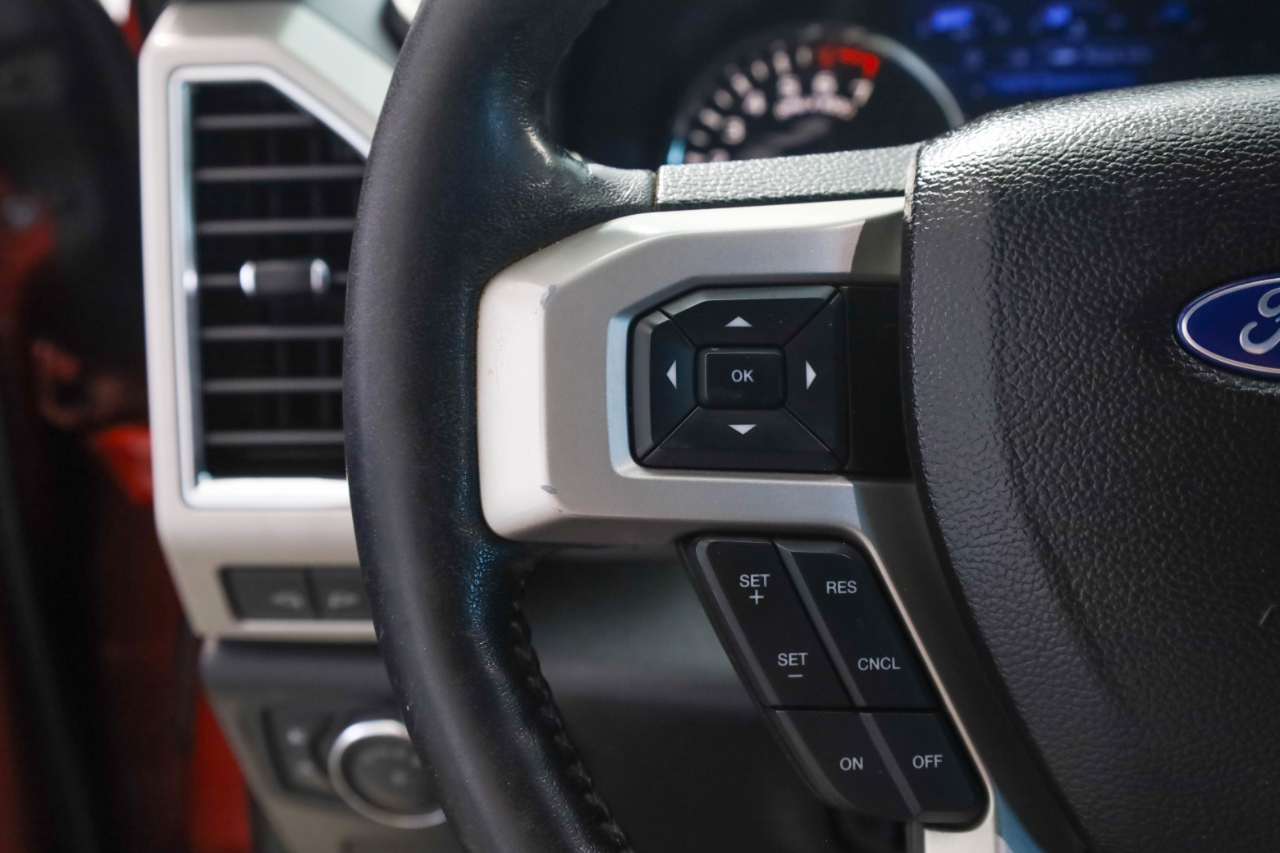 Ford F-150 Lariat 4WD SuperCrew 5.5' Box 2017 Ford F-150 Lariat 4WD SuperCrew 5.5' Box 2017