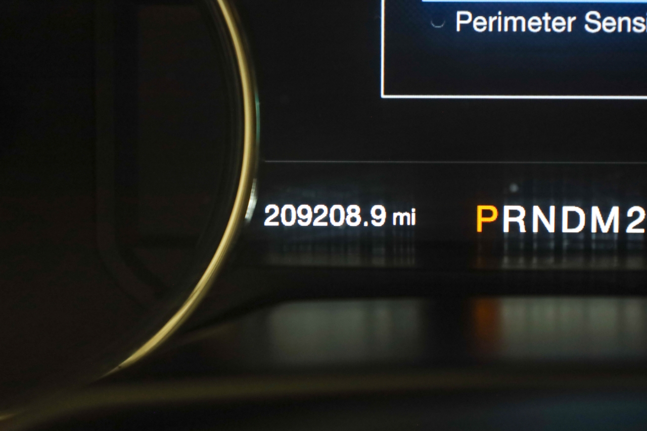 Ford F-150 Lariat 4WD SuperCrew 5.5' Box 2017 Ford F-150 Lariat 4WD SuperCrew 5.5' Box 2017