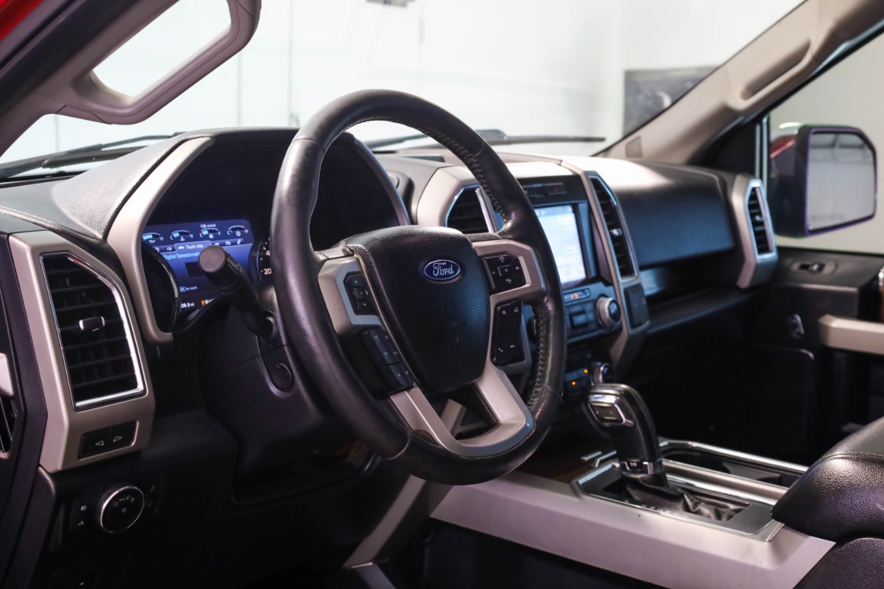 Ford F-150 Lariat 4WD SuperCrew 5.5' Box 2017 Ford F-150 Lariat 4WD SuperCrew 5.5' Box 2017