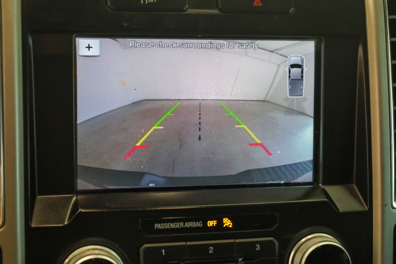 Ford F-150 Lariat 4WD SuperCrew 5.5' Box 2017 Ford F-150 Lariat 4WD SuperCrew 5.5' Box 2017