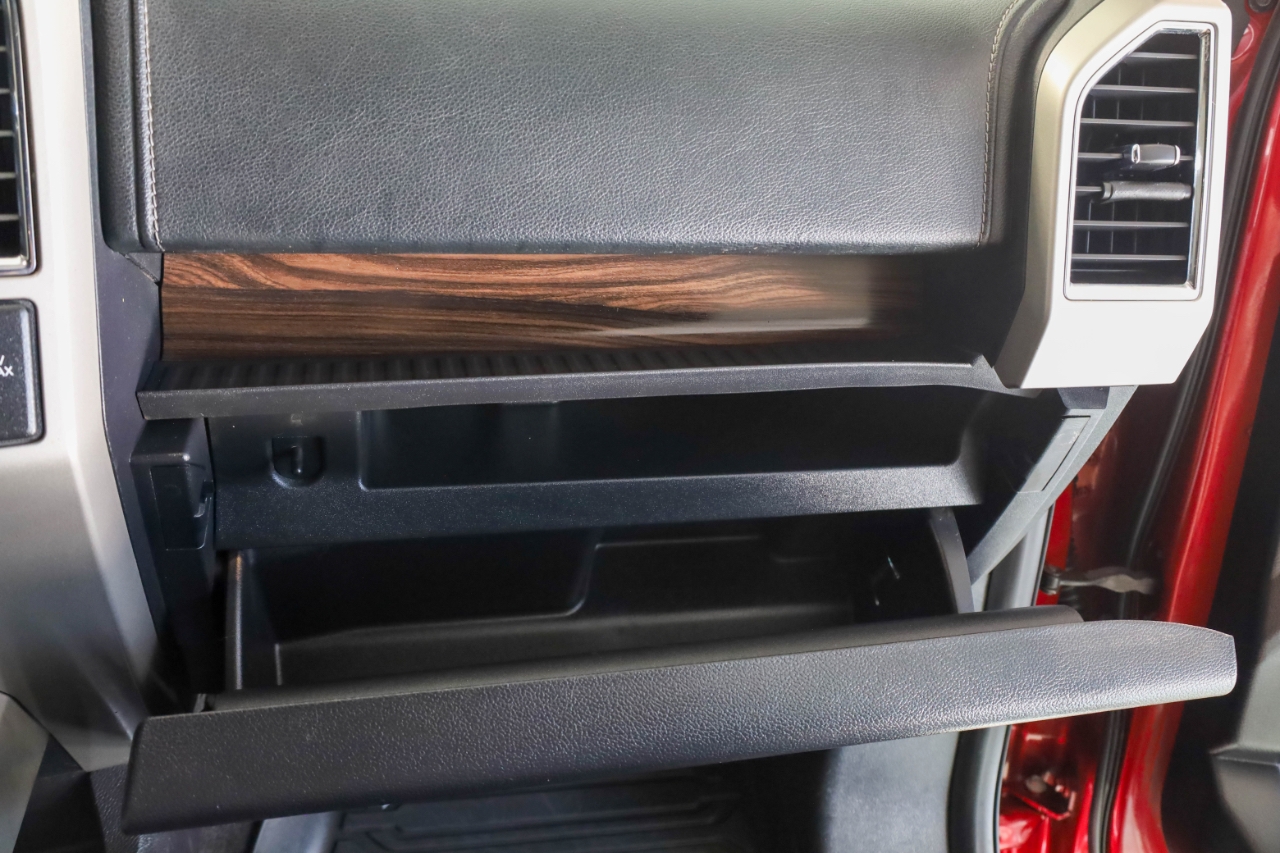 Ford F-150 Lariat 4WD SuperCrew 5.5' Box 2017 Ford F-150 Lariat 4WD SuperCrew 5.5' Box 2017