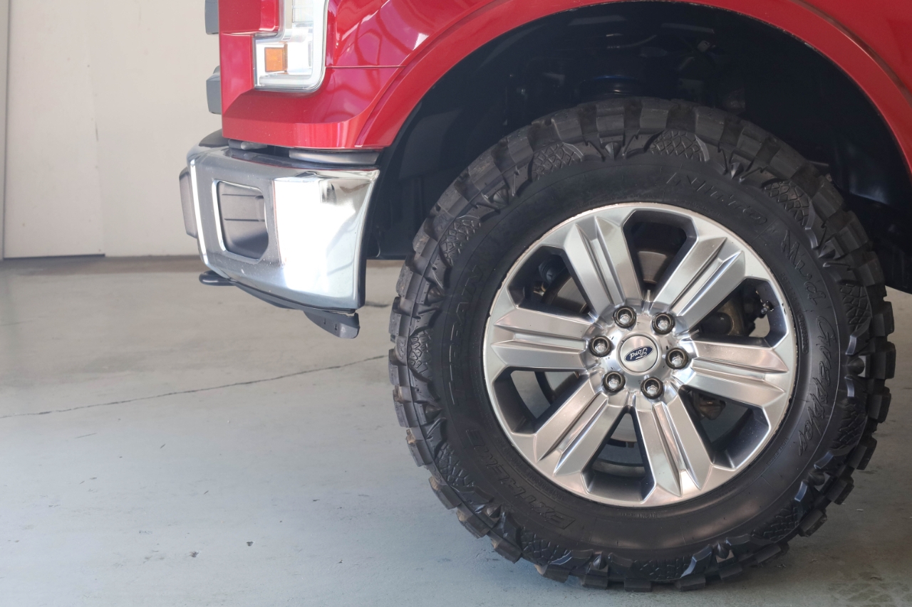 Ford F-150 Lariat 4WD SuperCrew 5.5' Box 2017 Ford F-150 Lariat 4WD SuperCrew 5.5' Box 2017