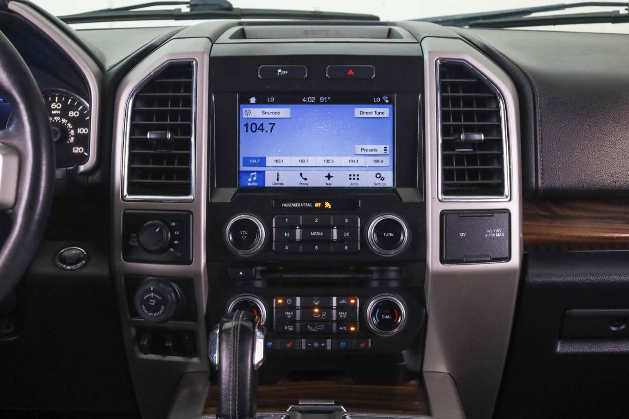 Ford F-150 Lariat 4WD SuperCrew 5.5' Box 2017 Ford F-150 Lariat 4WD SuperCrew 5.5' Box 2017