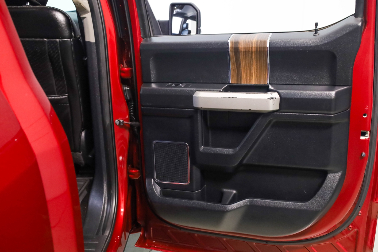 Ford F-150 Lariat 4WD SuperCrew 5.5' Box 2017 Ford F-150 Lariat 4WD SuperCrew 5.5' Box 2017