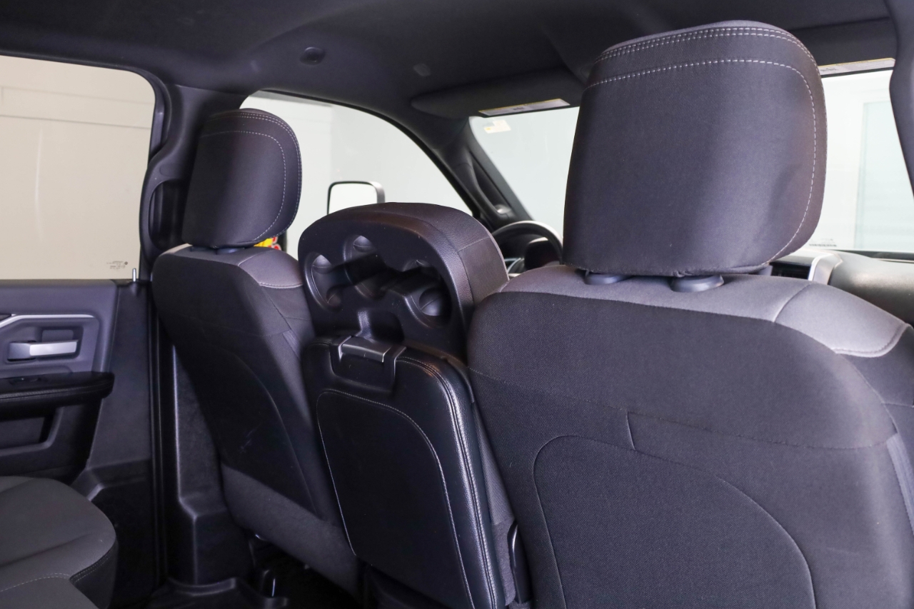 RAM 3500 Big Horn 4x4 Crew Cab 8' Box 2022