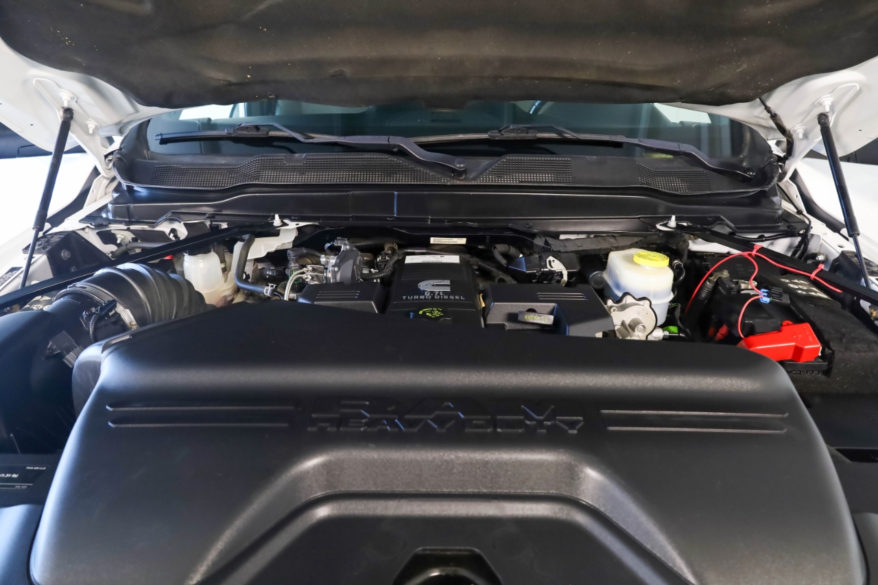 RAM 3500 Big Horn 4x4 Crew Cab 8' Box 2022