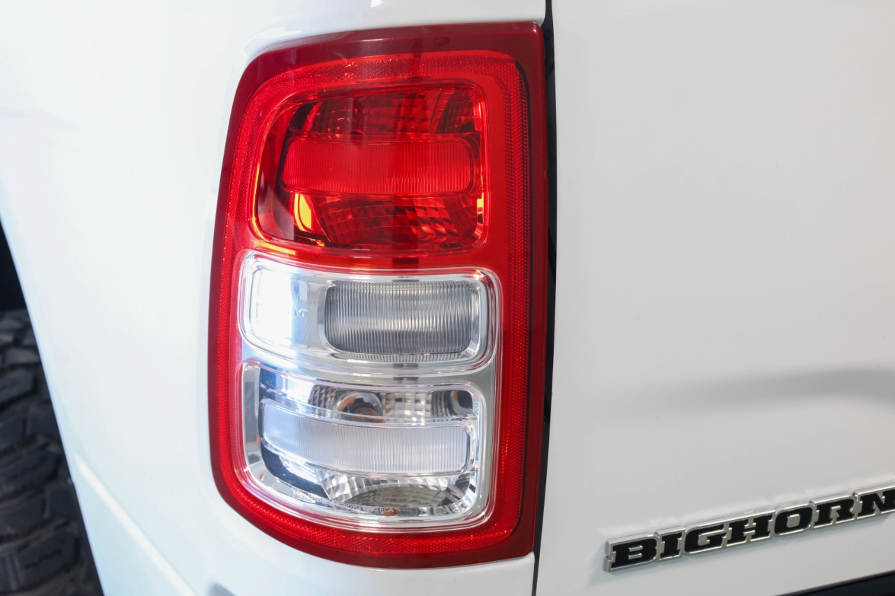 RAM 3500 Big Horn 4x4 Crew Cab 8' Box 2022