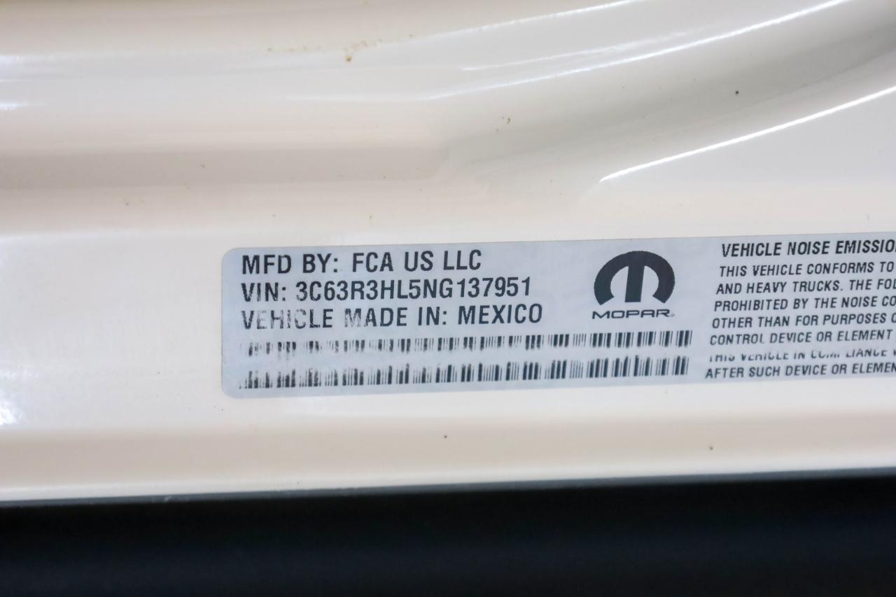 RAM 3500 Big Horn 4x4 Crew Cab 8' Box 2022
