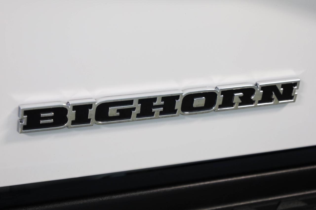 RAM 3500 Big Horn 4x4 Crew Cab 8' Box 2022