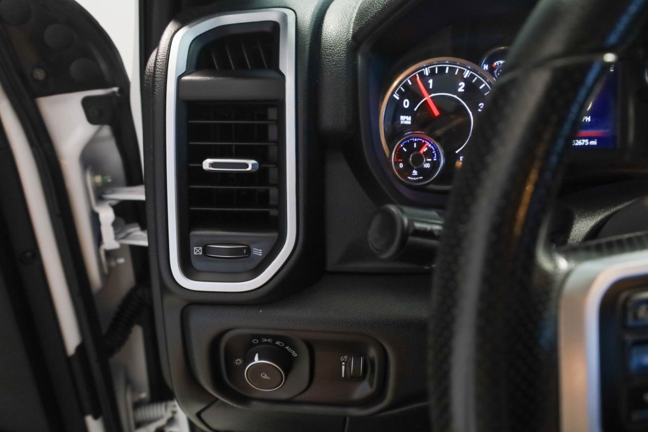 RAM 3500 Big Horn 4x4 Crew Cab 8' Box 2022