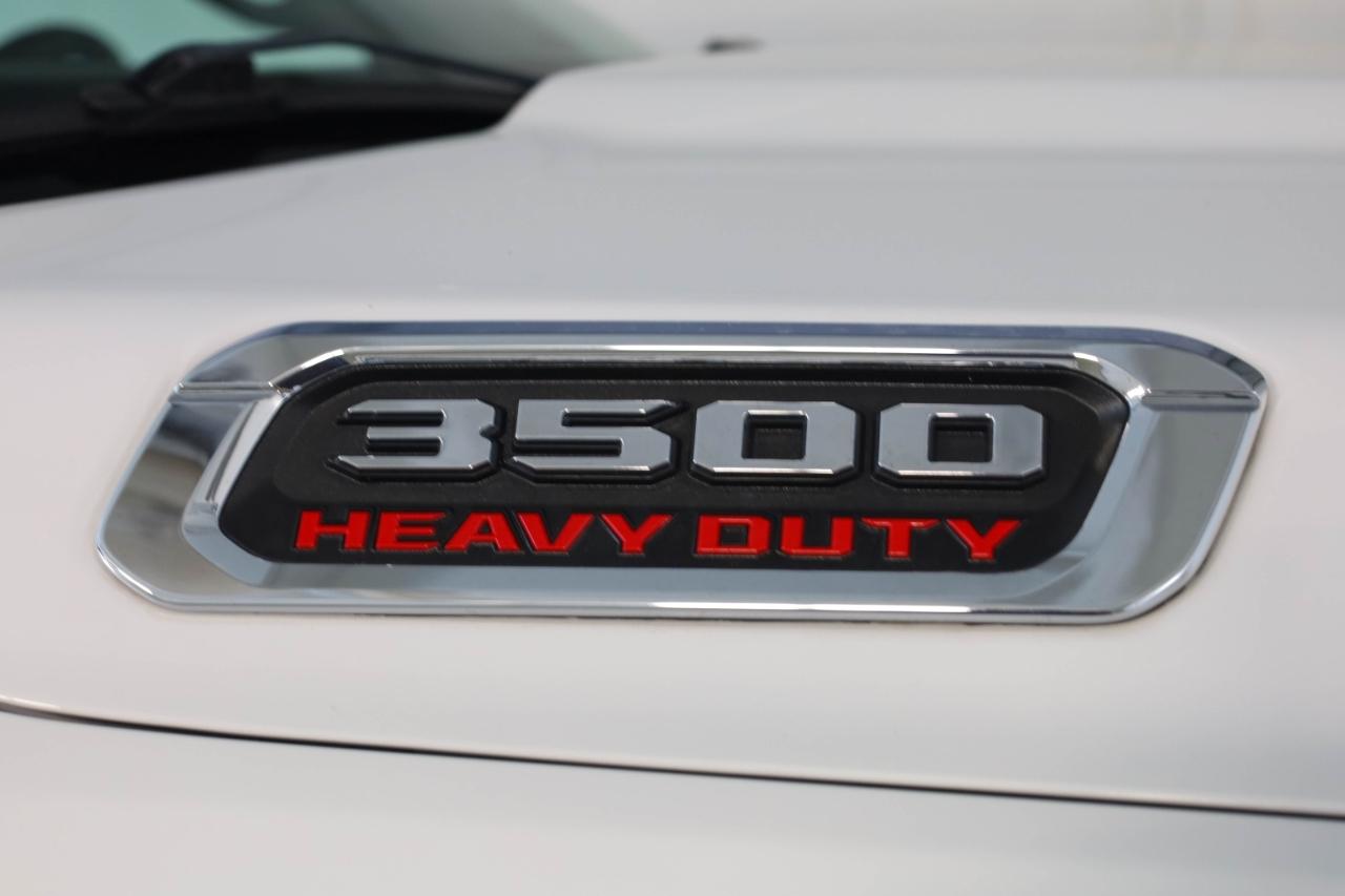 RAM 3500 Big Horn 4x4 Crew Cab 8' Box 2022