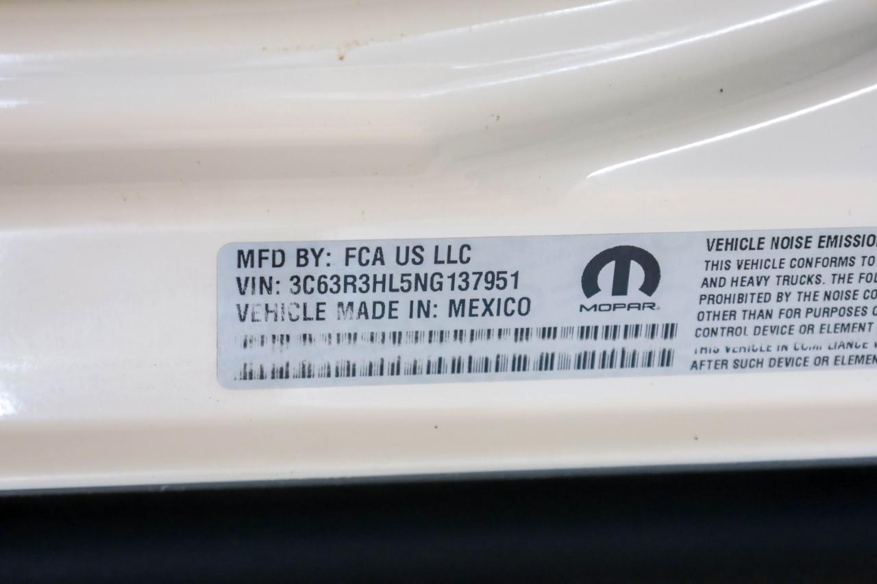 RAM 3500 Big Horn 4x4 Crew Cab 8' Box 2022