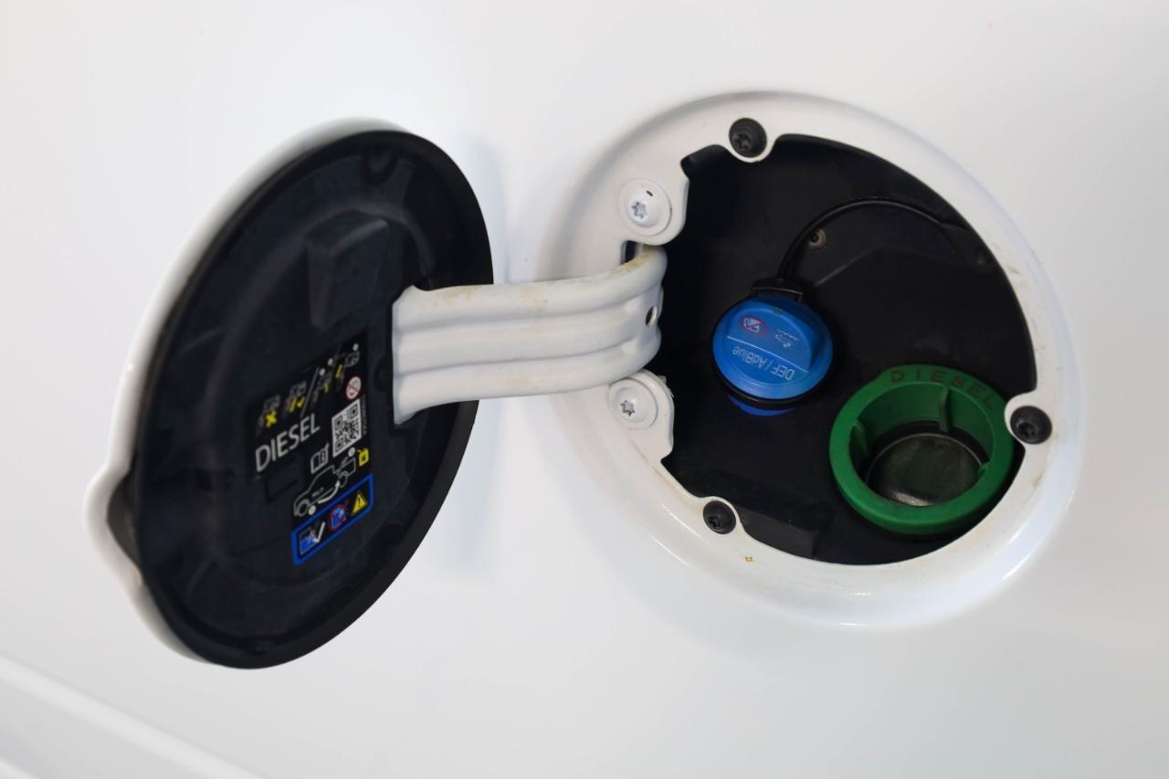 RAM 3500 Big Horn 4x4 Crew Cab 8' Box 2022