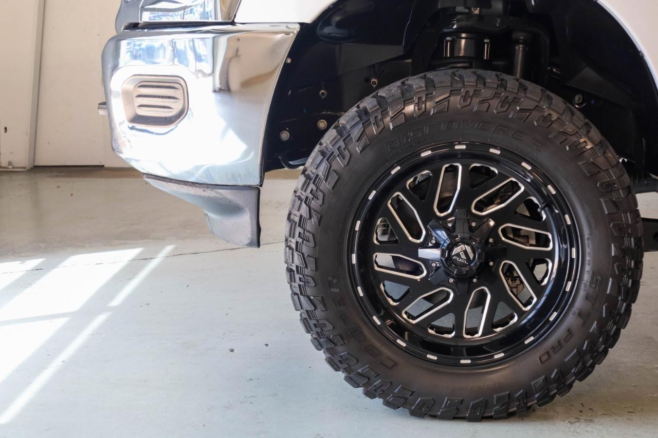 RAM 3500 Big Horn 4x4 Crew Cab 8' Box 2022