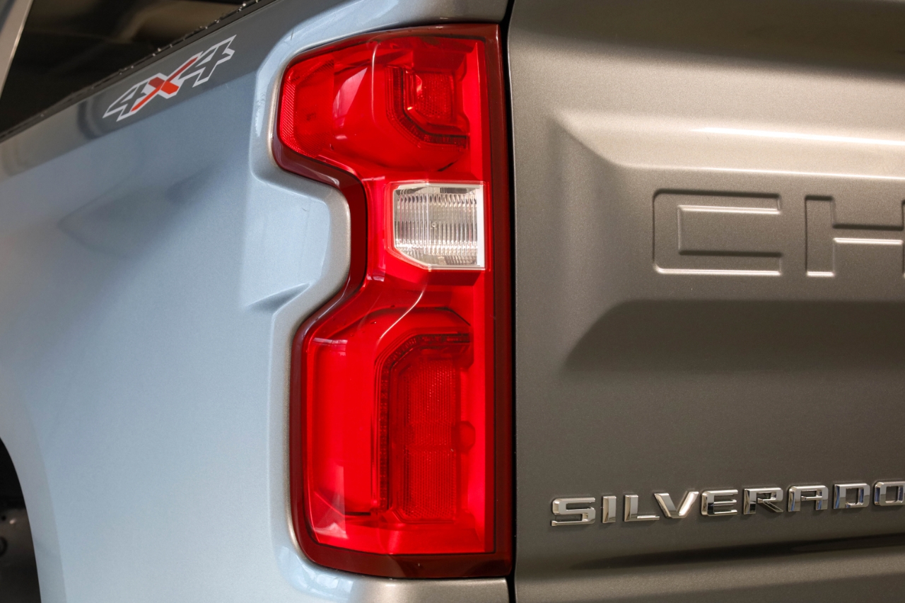 Chevrolet Silverado 1500 4WD Crew Cab 147" RST 2020 Chevrolet Silverado 1500 4WD Crew Cab 147" RST 2020