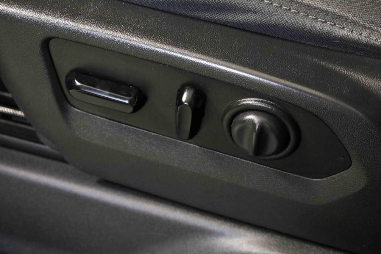 Chevrolet Silverado 1500 4WD Crew Cab 147" RST 2020 Chevrolet Silverado 1500 4WD Crew Cab 147" RST 2020