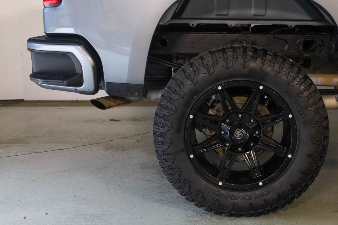 Chevrolet Silverado 1500 4WD Crew Cab 147" RST 2020 Chevrolet Silverado 1500 4WD Crew Cab 147" RST 2020