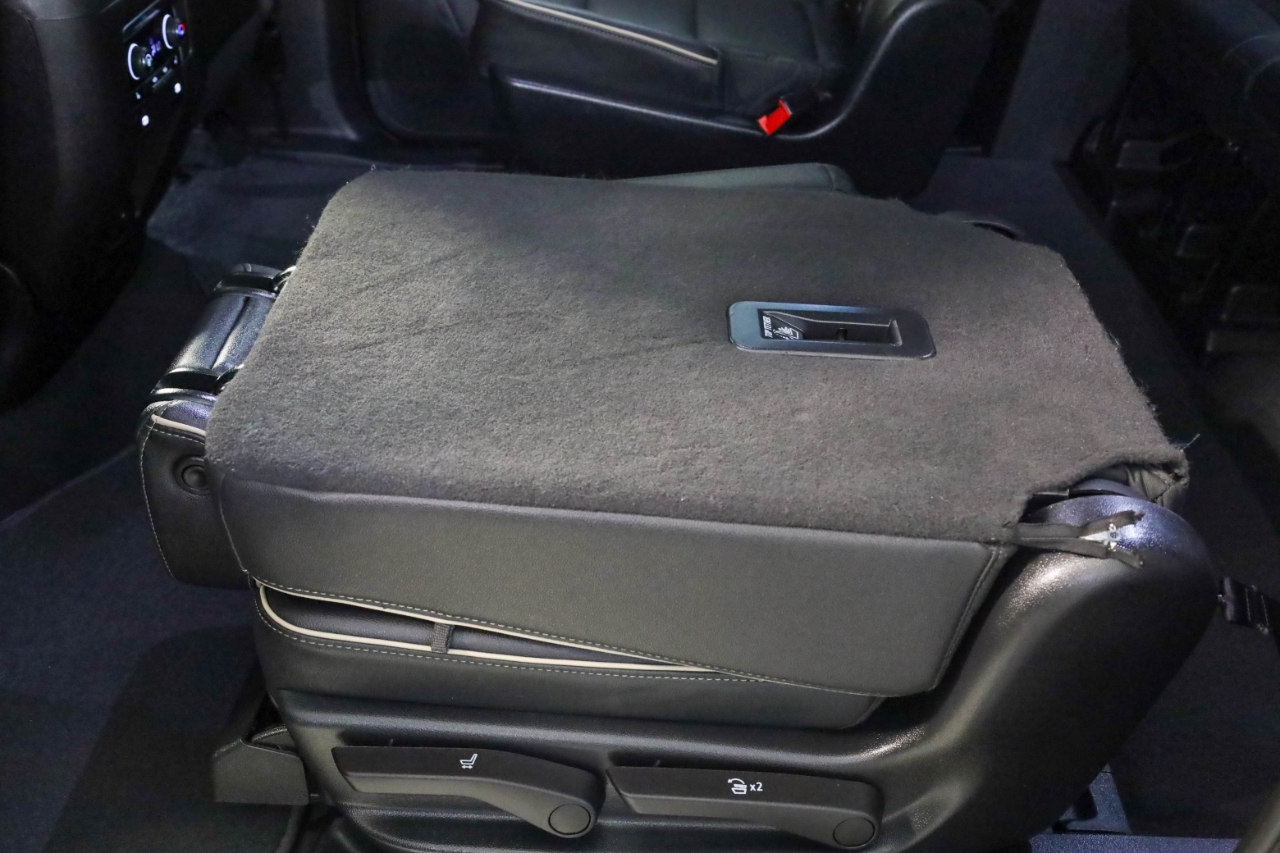 Chevrolet Suburban 4WD 4dr Premier 2023