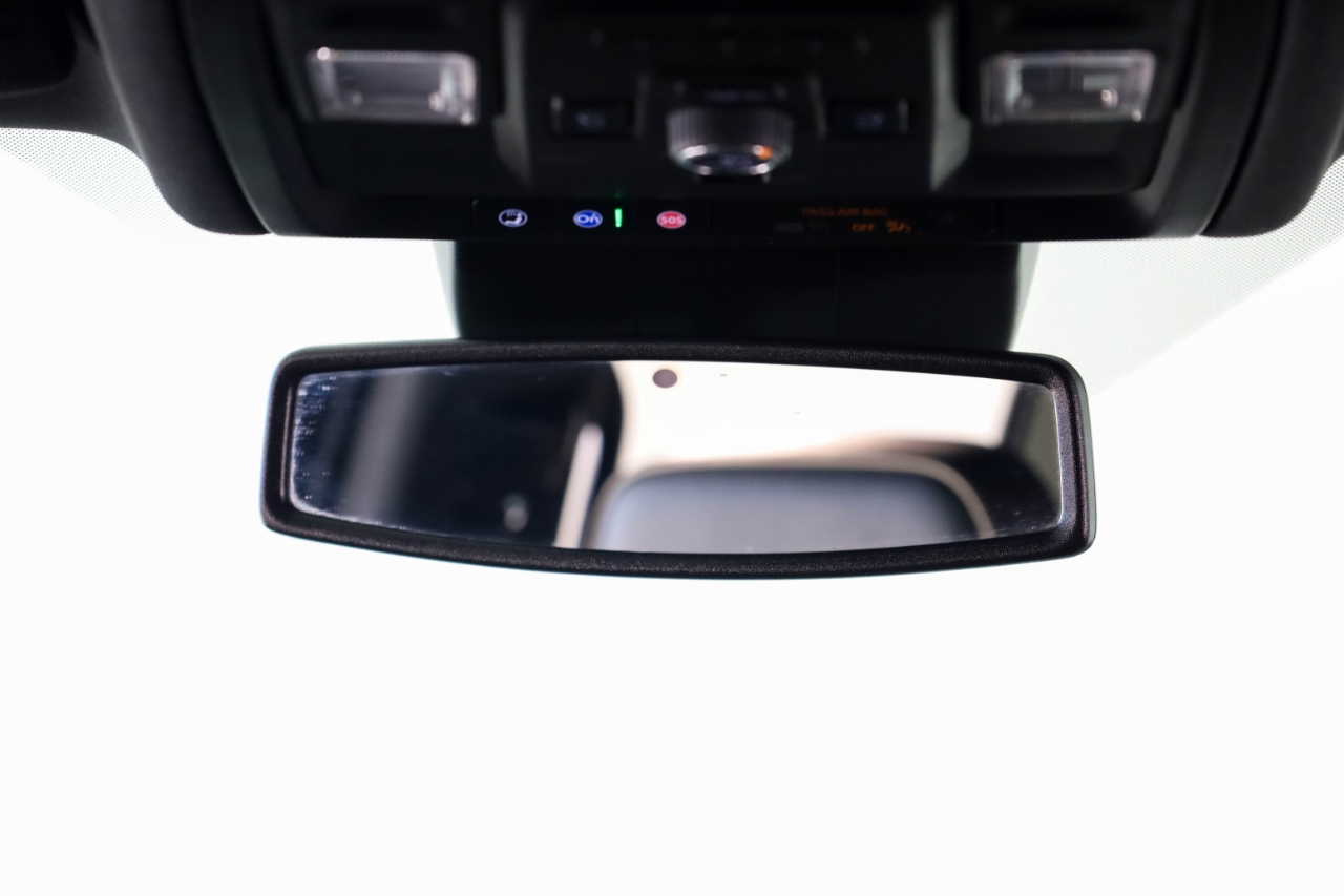 Chevrolet Suburban 4WD 4dr Premier 2023