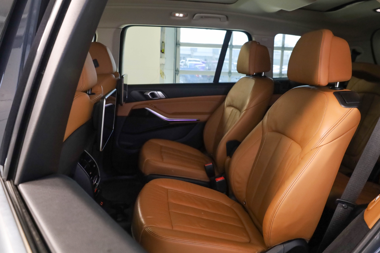 BMW X7 xDrive40i Sports Activity Vehicle 2019