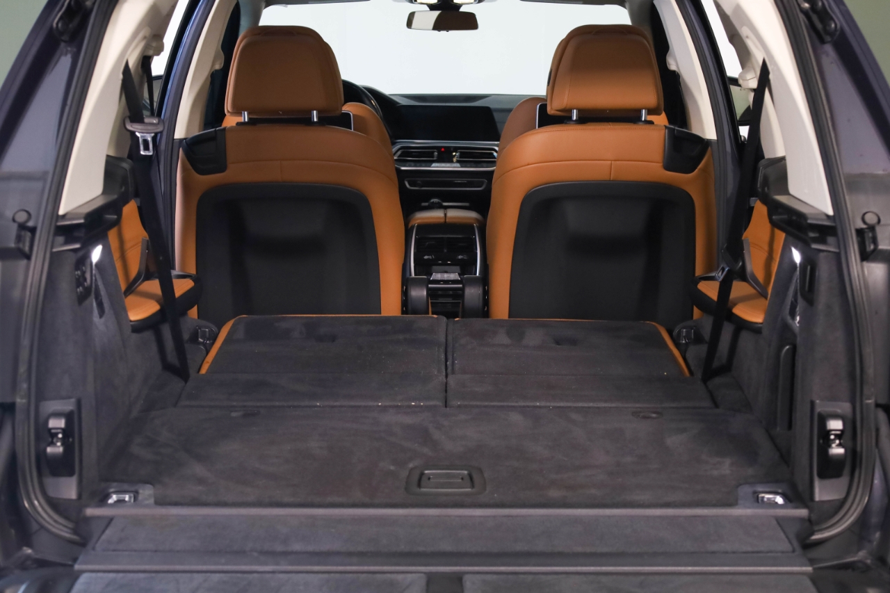 BMW X7 xDrive40i Sports Activity Vehicle 2019