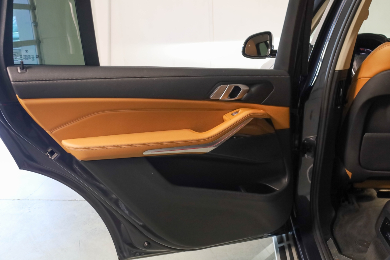 BMW X7 xDrive40i Sports Activity Vehicle 2019