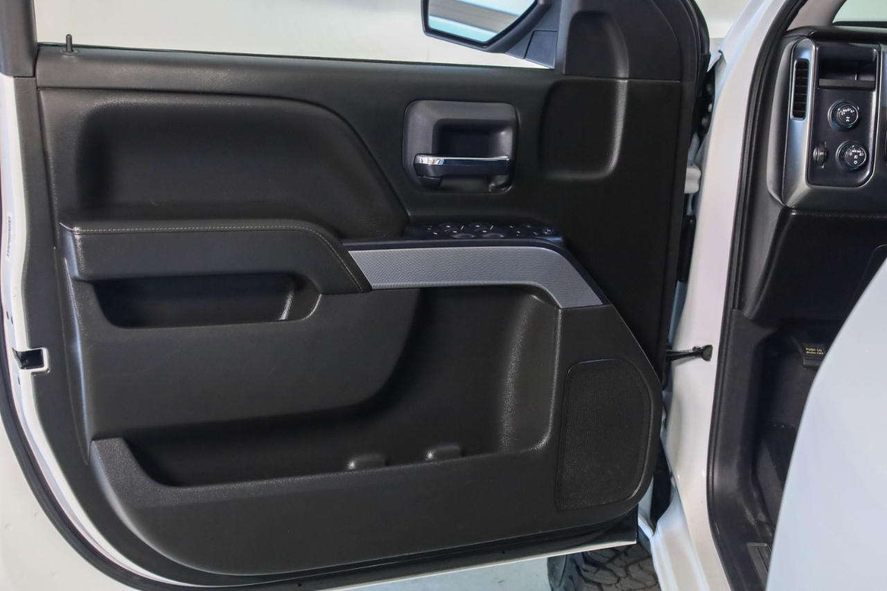 Chevrolet Silverado 1500 4WD Crew Cab 143.5" LT w/2LT 2018