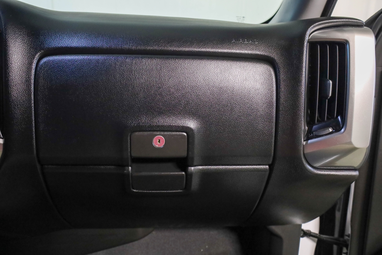 Chevrolet Silverado 1500 4WD Crew Cab 143.5" LT w/2LT 2018