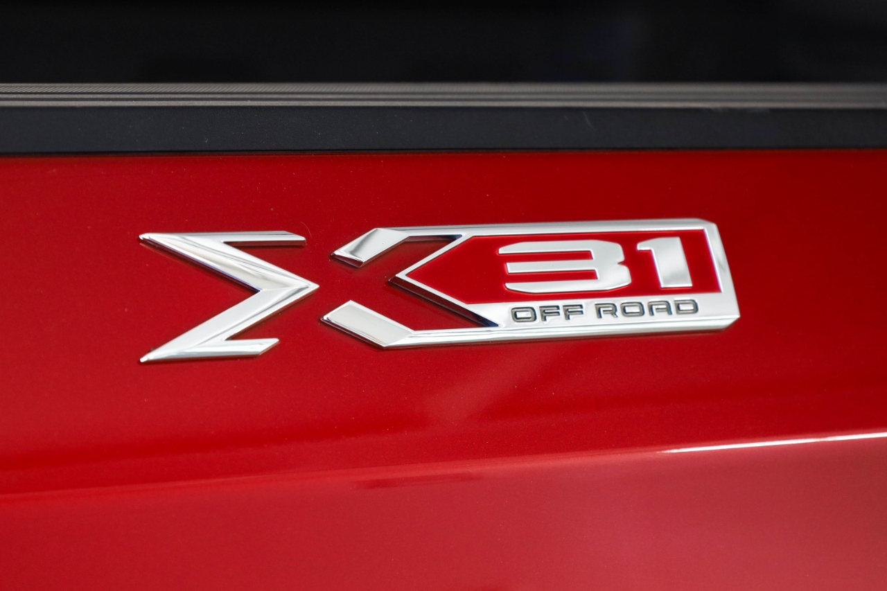 GMC Sierra 1500 4WD Crew Cab 147" SLT 2021 GMC Sierra 1500 4WD Crew Cab 147" SLT 2021