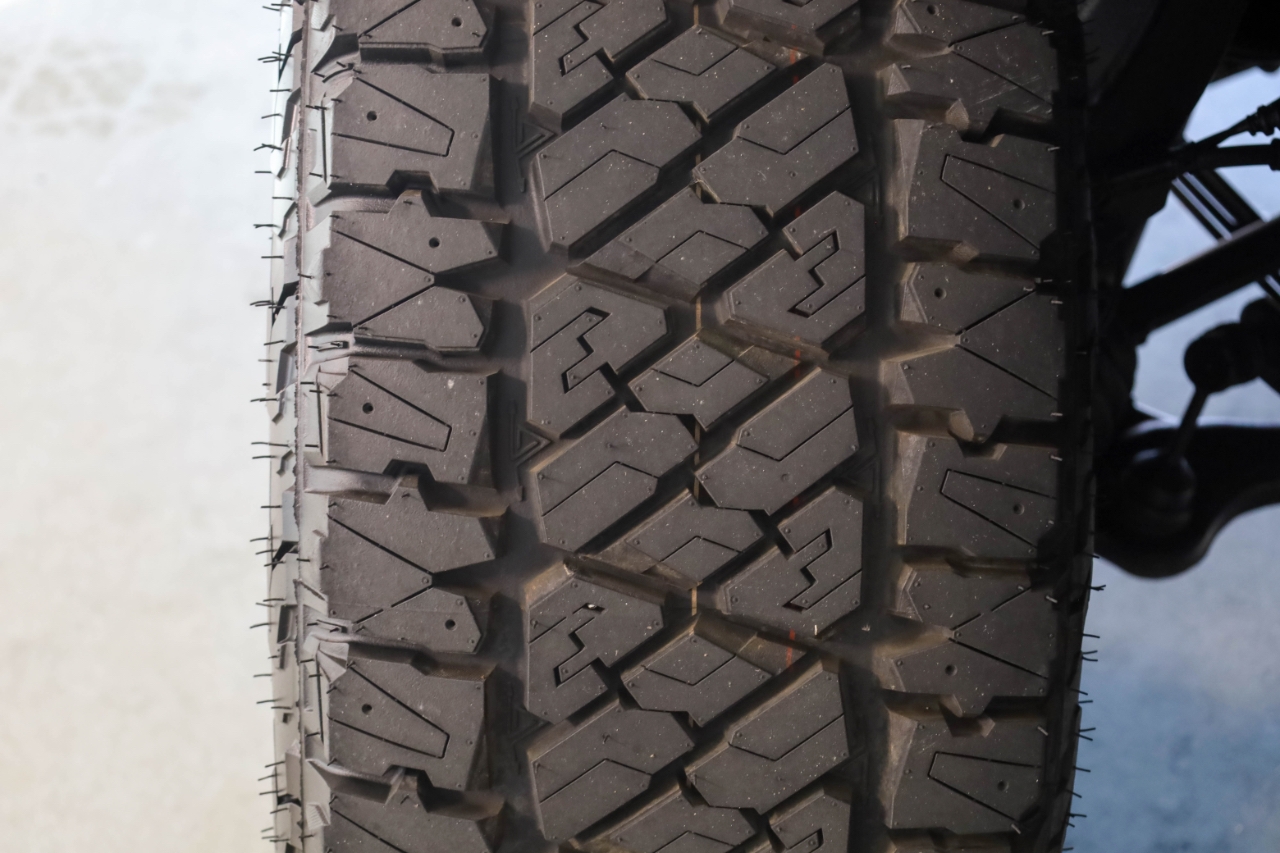 GMC Sierra 1500 4WD Crew Cab 147" SLT 2021