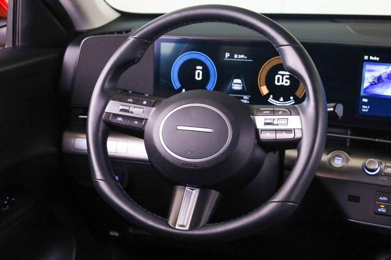 Hyundai Kona SEL FWD 2024