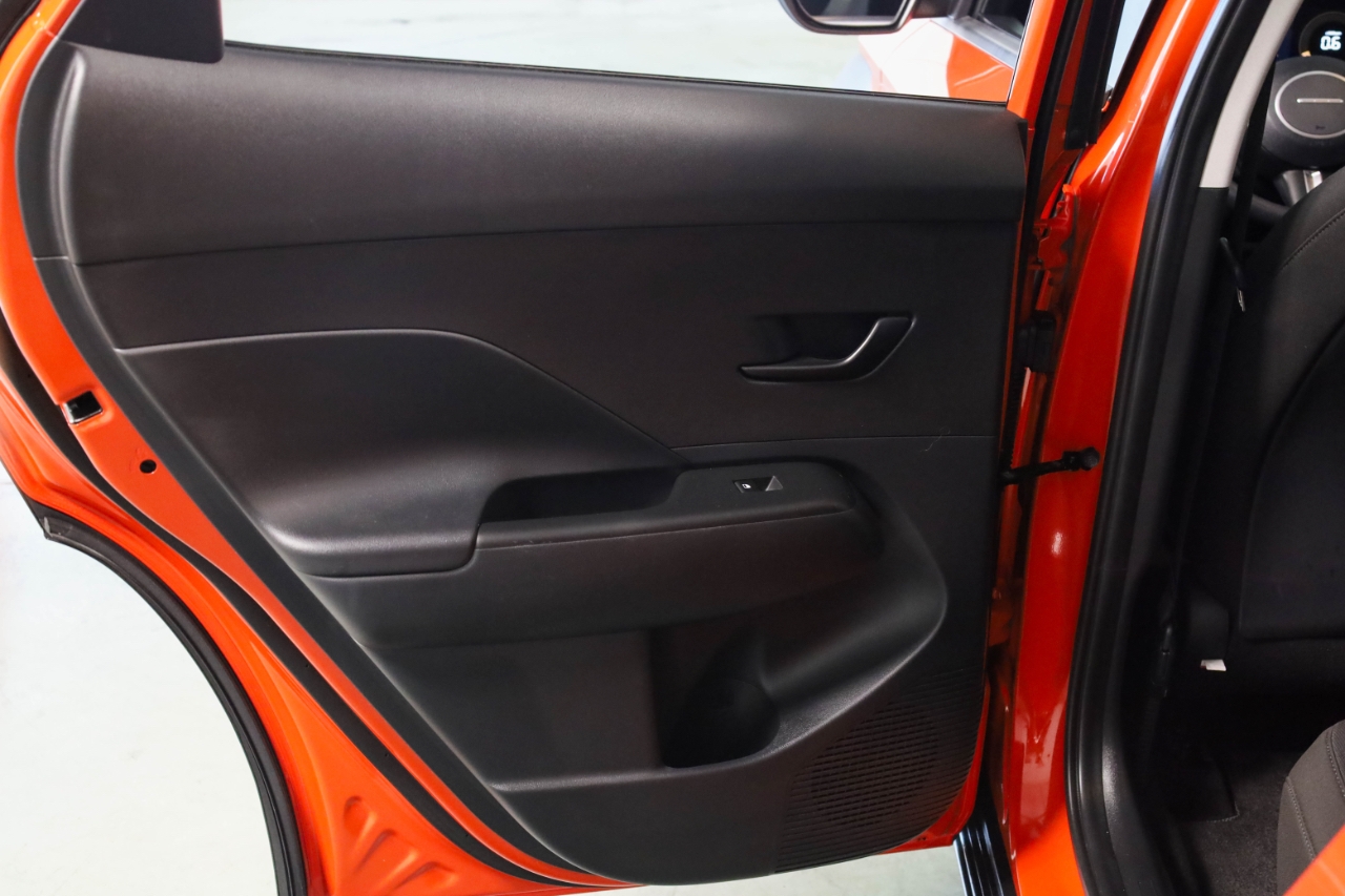 Hyundai Kona SEL FWD 2024