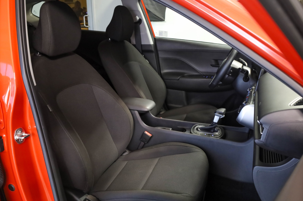 Hyundai Kona SEL FWD 2024