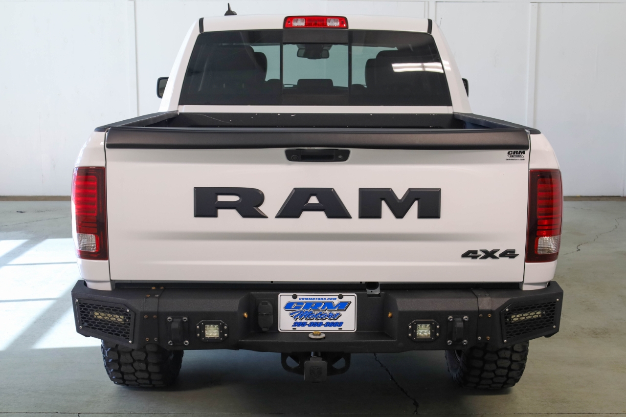 RAM 1500 Night 4x4 Crew Cab 5'7" Box 2017