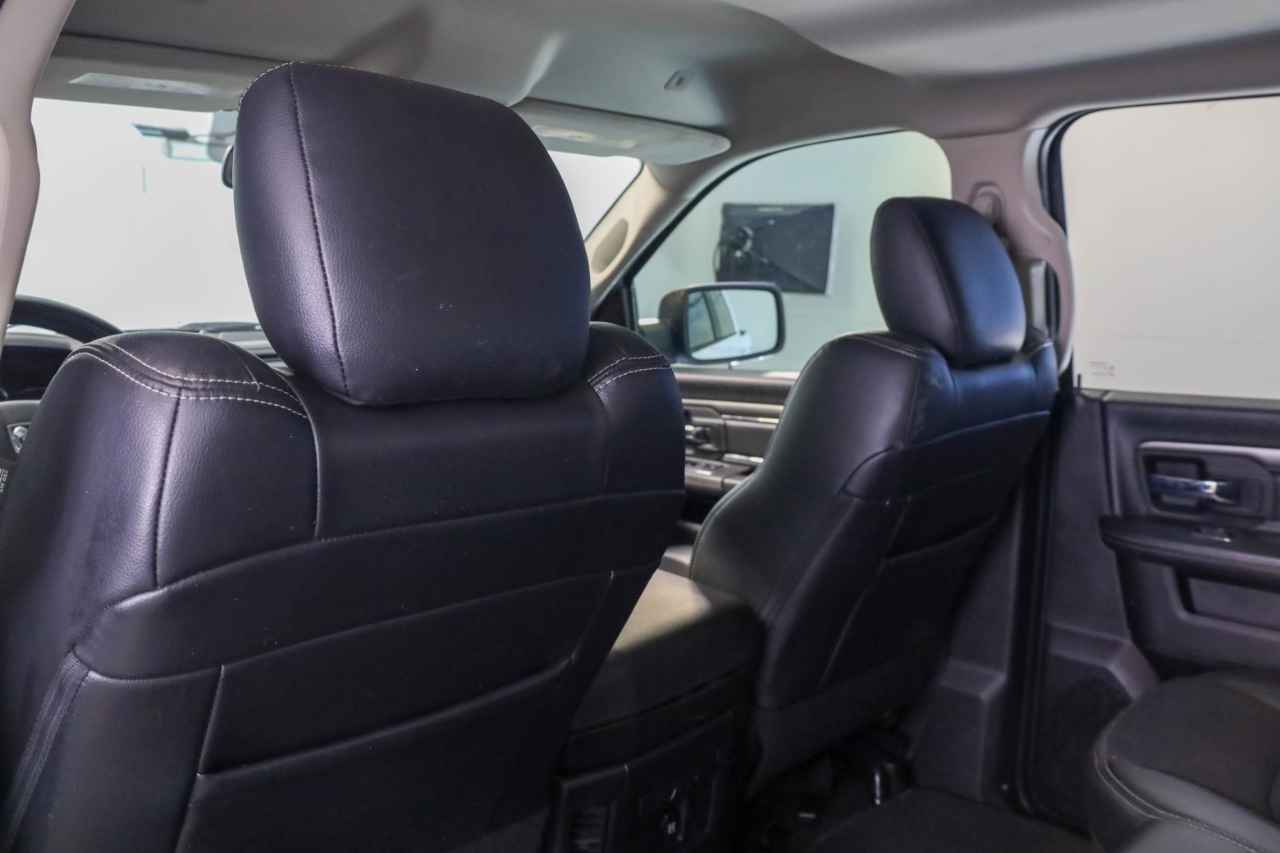 RAM 1500 Night 4x4 Crew Cab 5'7" Box 2017