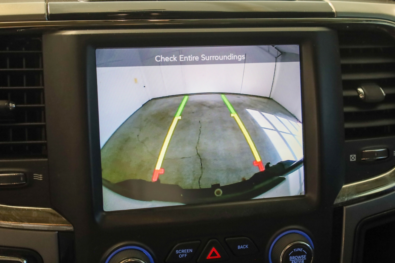 RAM 1500 Night 4x4 Crew Cab 5'7" Box 2017