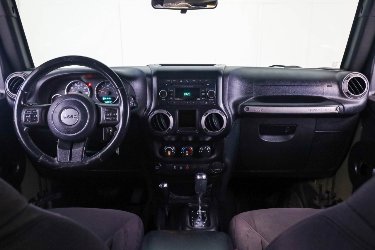 Jeep Wrangler Unlimited 4WD 4dr Sport 2015