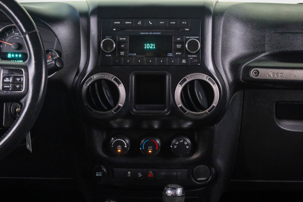 Jeep Wrangler Unlimited 4WD 4dr Sport 2015