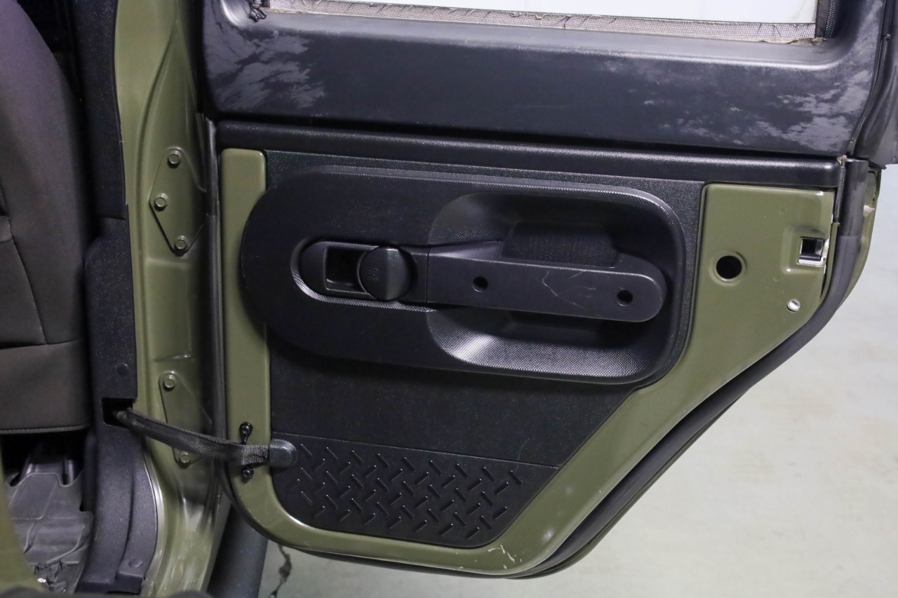 Jeep Wrangler Unlimited 4WD 4dr Sport 2015