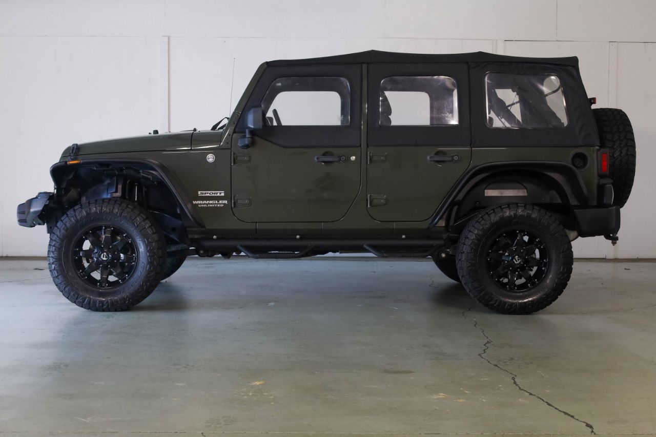 Jeep Wrangler Unlimited 4WD 4dr Sport 2015