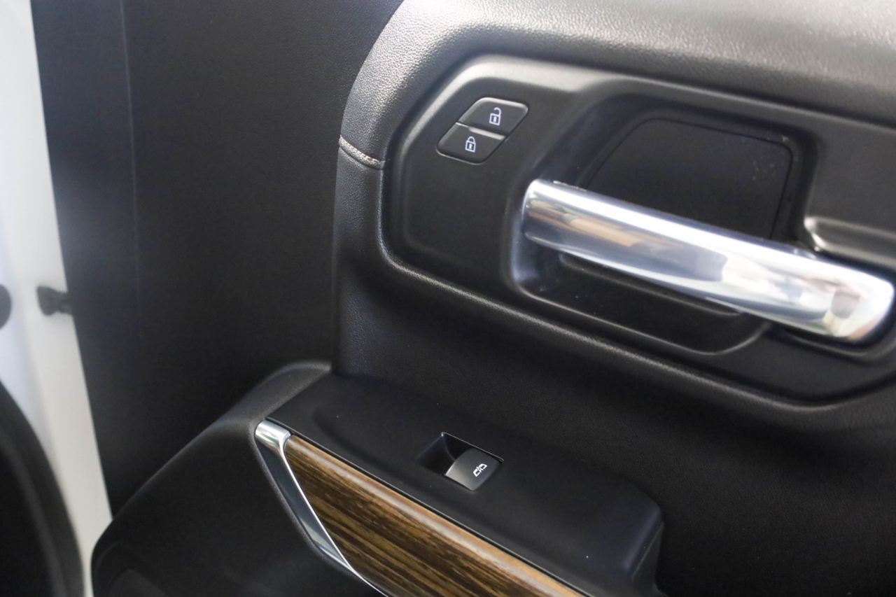 Chevrolet Silverado 1500 4WD Crew Cab 147" High Country 2020 Chevrolet Silverado 1500 4WD Crew Cab 147" High Country 2020