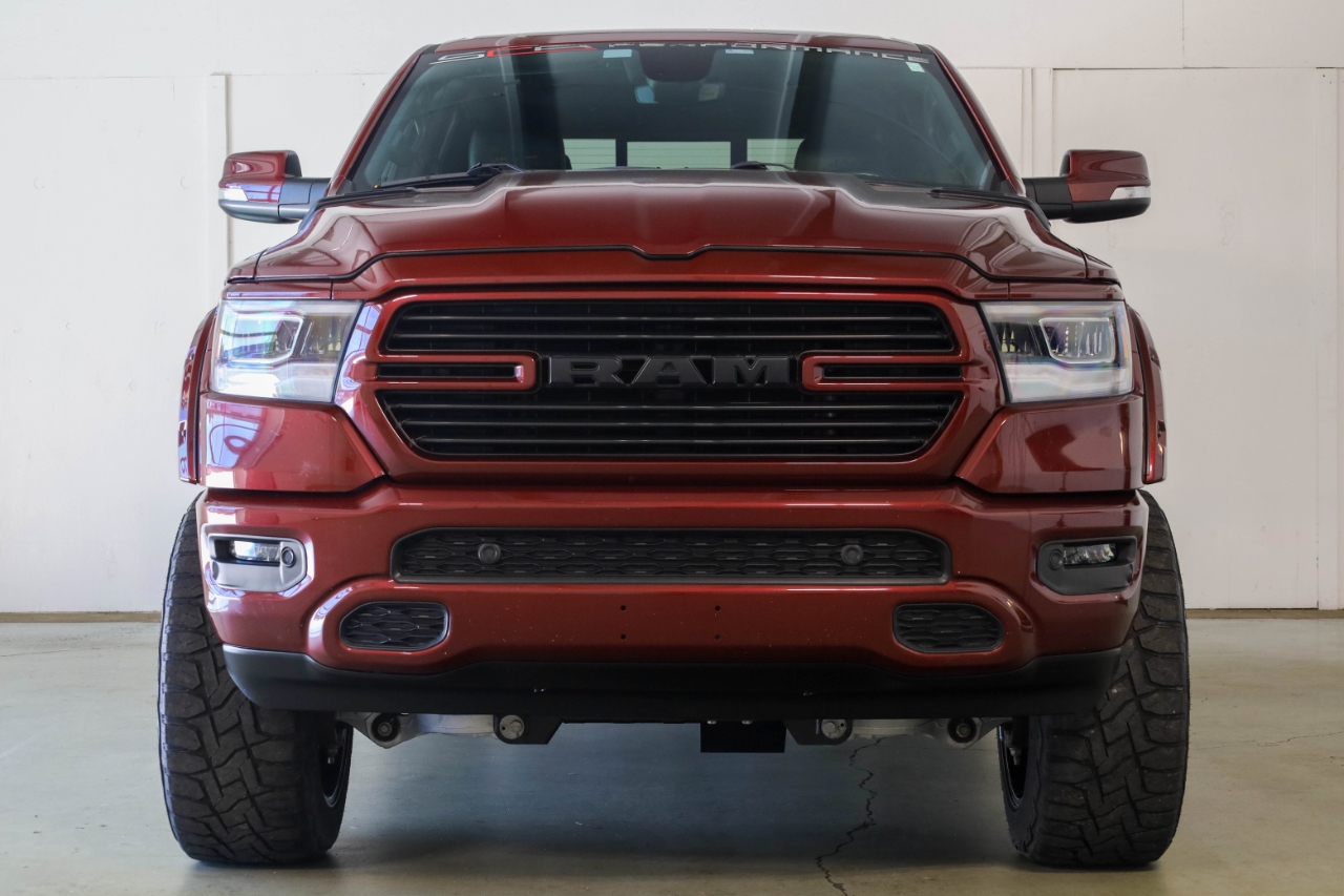 RAM 1500 Big Horn 4x4 Crew Cab 5'7" Box 2021 RAM 1500 Big Horn 4x4 Crew Cab 5'7" Box 2021