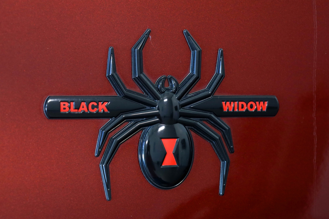 RAM 1500 Big Horn 4x4 Crew Cab 5'7" Box 2021 RAM 1500 Big Horn 4x4 Crew Cab 5'7" Box 2021