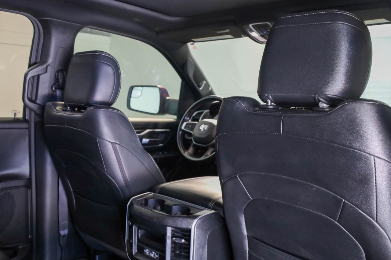 RAM 1500 Big Horn 4x4 Crew Cab 5'7" Box 2021 RAM 1500 Big Horn 4x4 Crew Cab 5'7" Box 2021