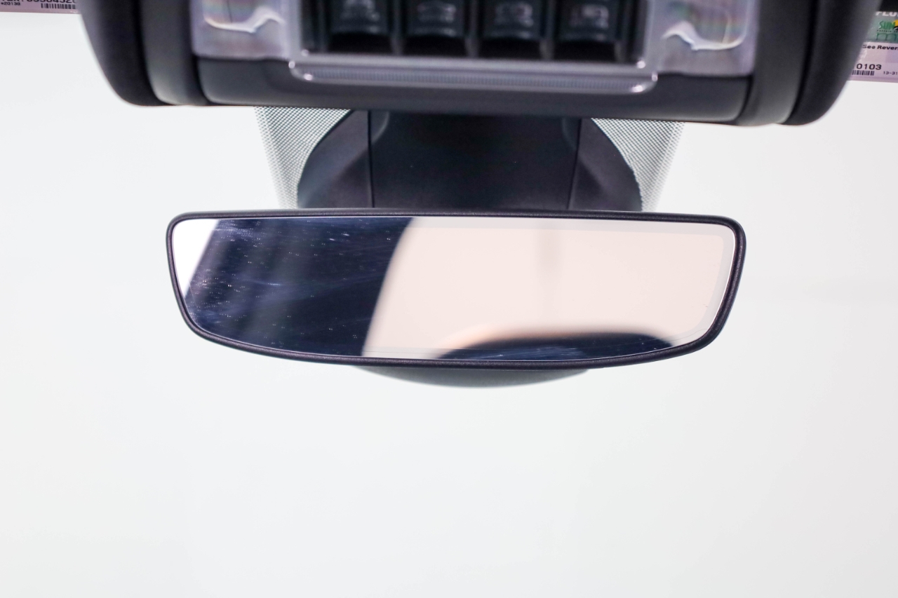 RAM 1500 Big Horn 4x4 Crew Cab 5'7" Box 2021 RAM 1500 Big Horn 4x4 Crew Cab 5'7" Box 2021