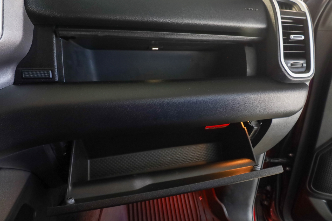 RAM 1500 Big Horn 4x4 Crew Cab 5'7" Box 2021 RAM 1500 Big Horn 4x4 Crew Cab 5'7" Box 2021