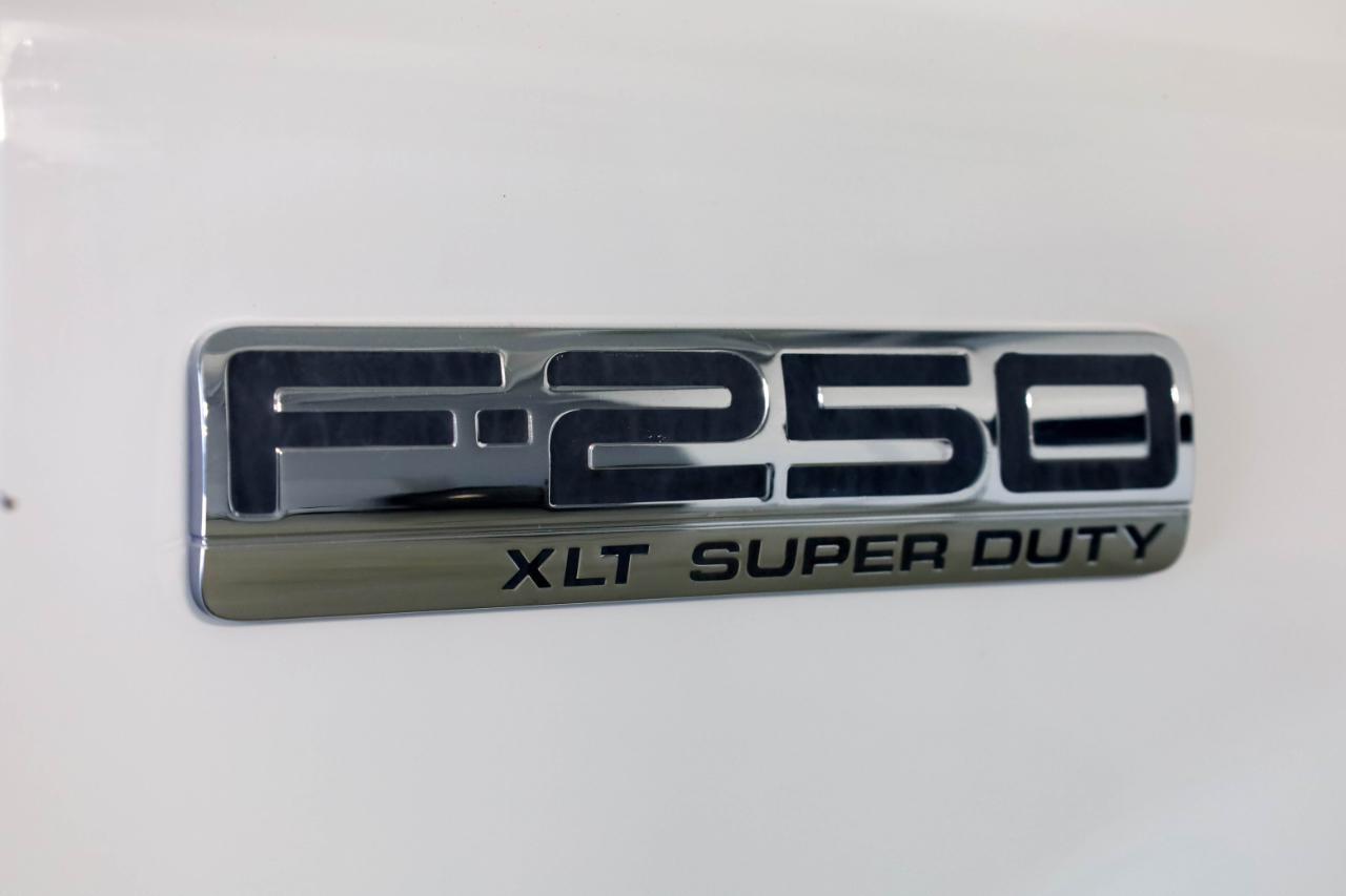 Ford Super Duty F-250 2WD Crew Cab 156" King Ranch 2007